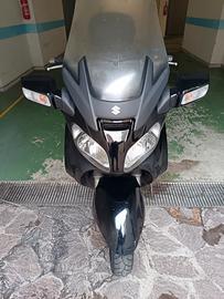 BURGMAN 650 Executive
