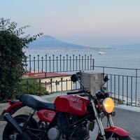 DUCATI GT 1000 Sport Classic: l'icona definitiva