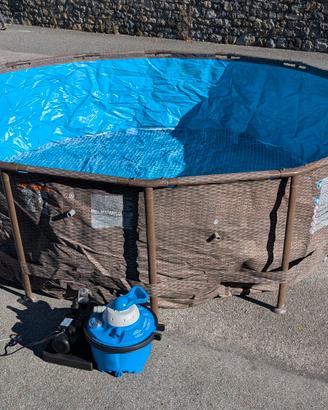 Piscina Bestway Deluxe fuoriterra