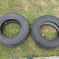 2 Gomme Fiat Ducato 205/70 R 15 alla fine.