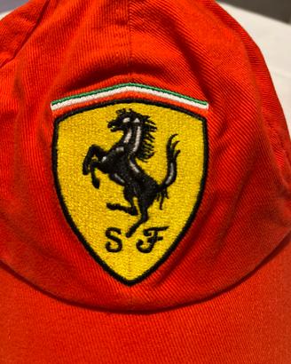 Cappellino Ferrari. Raro sa collezione.