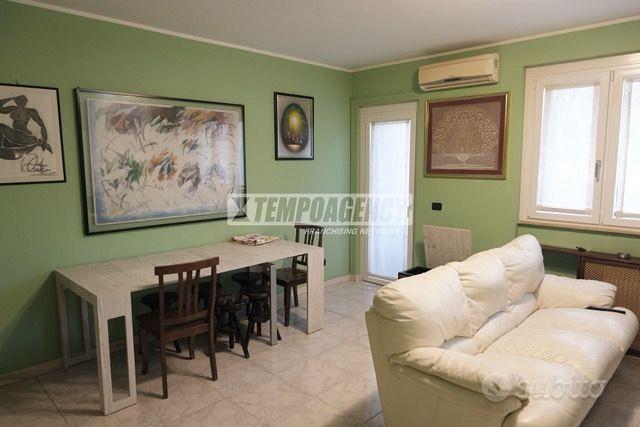 VILLA A SCHIERA CON GIARDINO !! - Vista 5