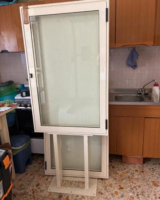 bacheca in alluminio