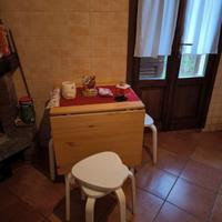 Set tavolo a ribalta + sgabelli IKEA