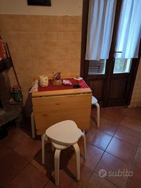 Set tavolo a ribalta + sgabelli IKEA