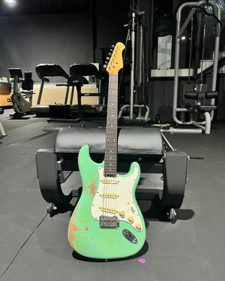 Harley Benton custom relic + fender tex mex strato