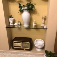 Vaso in porcellana bianca