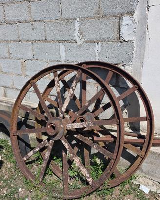 Ruote carro in Ferro antico 