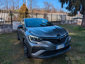Renault Captur Plug-in Hybrid E-Tech Engineered UN