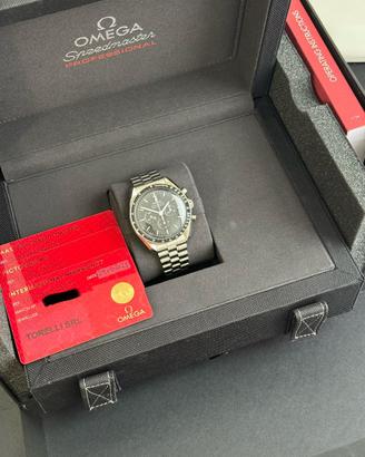 Omega Speedmaster Moonwatch 2025 esalite