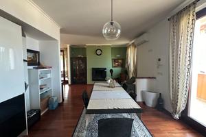 In c erca di un villino a schiera con vista panora