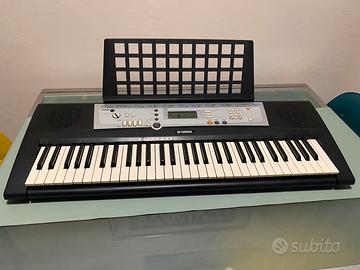 Pianola digitale Yamaha YPT-200