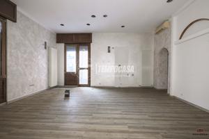 AMPIO LOCALE COMMERCIALE RISTRUTTURATO  Rif. 292 A