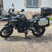 Benelli trk 502x