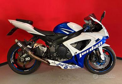 Suzuki GSX R 750