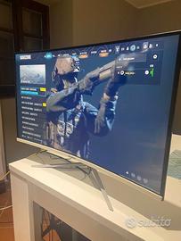 Schermo curvo 27”