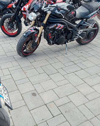 moto Speed triple 1050