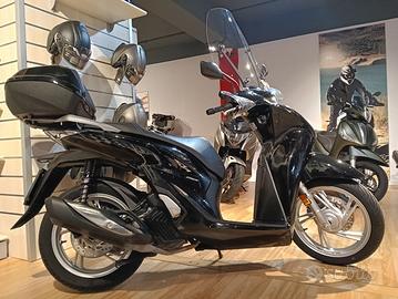 HONDA SH 150 ABS -2023 pass. incl 2anni digaranzia