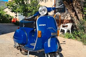 Vespa PX150E Arcobaleno 