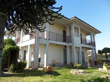 VILLA INDIPENDENTE su 2 PIANI