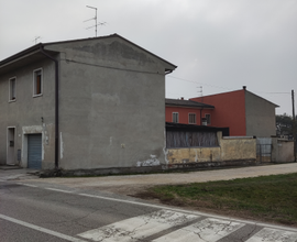 Casa a schiera di grandi dimensioni