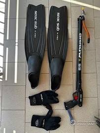 Attrezzatura Pesca Sub - Arbalete + Pinne + Guanti