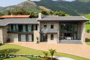 CASA INDIPENDENTE A RIFREDDO