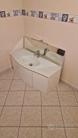 Mobile bagno sospeso con specchio 
