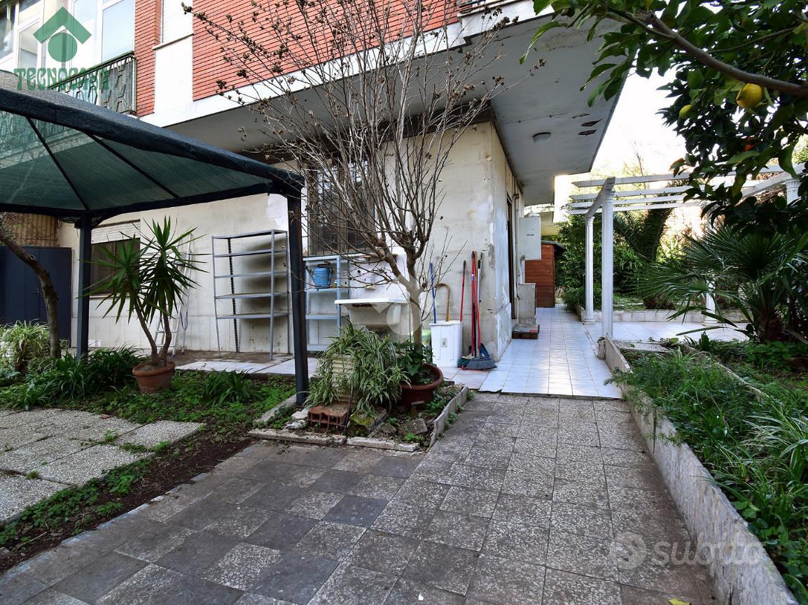 Apartment in Roma, Statuario, Municipio Roma VII - Vista 3
