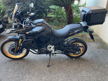 Voge 900 DSX