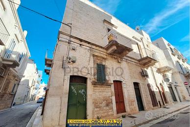 Casa semindipendente con terrazzo a Terlizzi