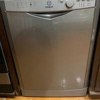 Lavastoviglie Indesit
