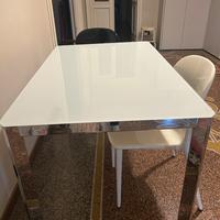 Tavolo allungabile in vetro