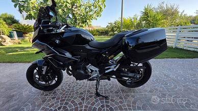 BMW F900XR