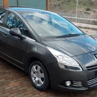 Peugeot 5008 1.6 hdi 112cv - anno 2011
