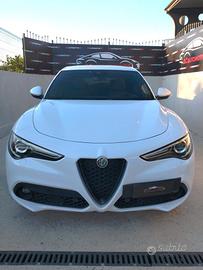 Alfa Romeo Stelvio 2.2 Turbodiesel 190 CV AT8 Q4