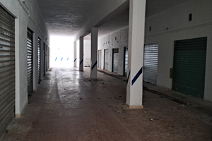 Box auto Via Olanda Torvajanica 38 mq