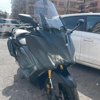Tmax 560 tech Max