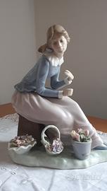 venditrice di fiori Nao by Lladro'