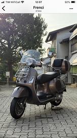 Vespa Piaggio 300 GTS