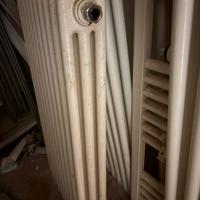 Radiatori in acciaio bianco tubolare