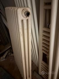 Radiatori in acciaio bianco tubolare