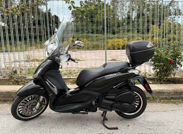 Piaggio Beverly 300 Police