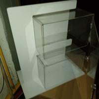 teca in plexiglass 