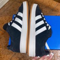 Adidas campus