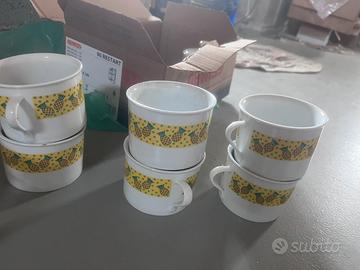 Set tazze piattini e zuccheriera