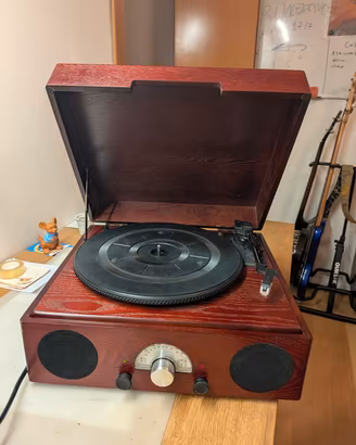 Giradischi stile vintage funzionante