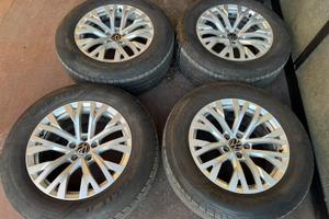 4 CERCHI 18 VW Touareg - 4 Gomme 235.65.18