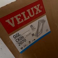 Velux originale CK06 completo di raccordo