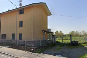 Immobile in asta di 274 m² con più di 5 locali a F